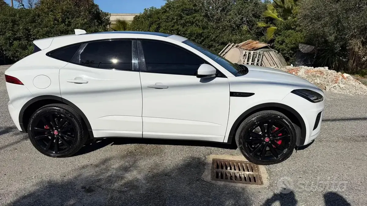 Usata Jaguar E-Pace 150 CV (110 kW) 2019 Bianco SUV