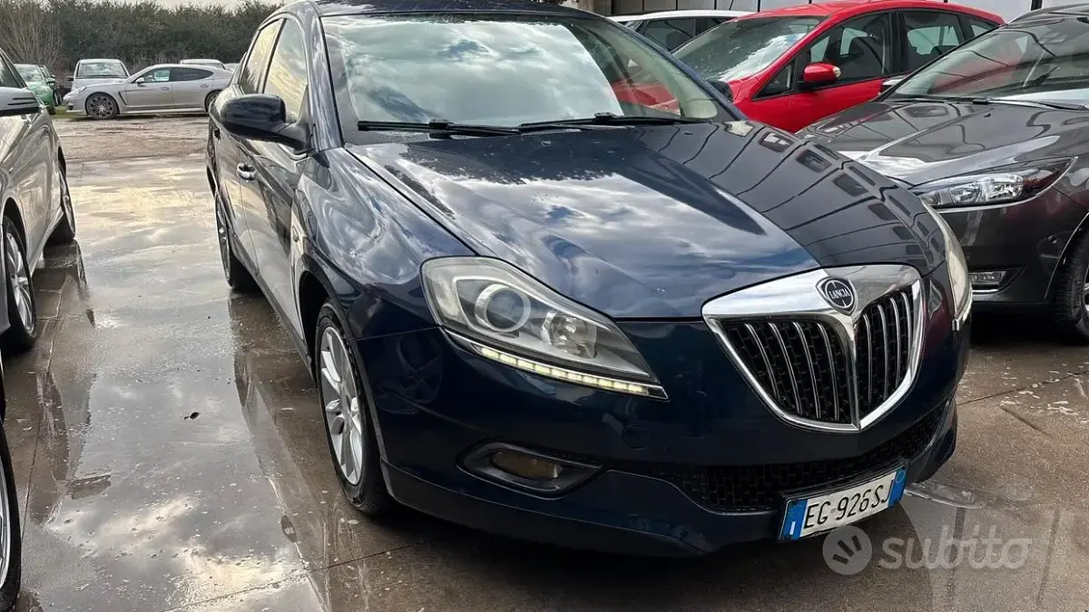 Usata Lancia Delta 120 CV (88 kW) 2011 Bluazzurro Utilitaria
