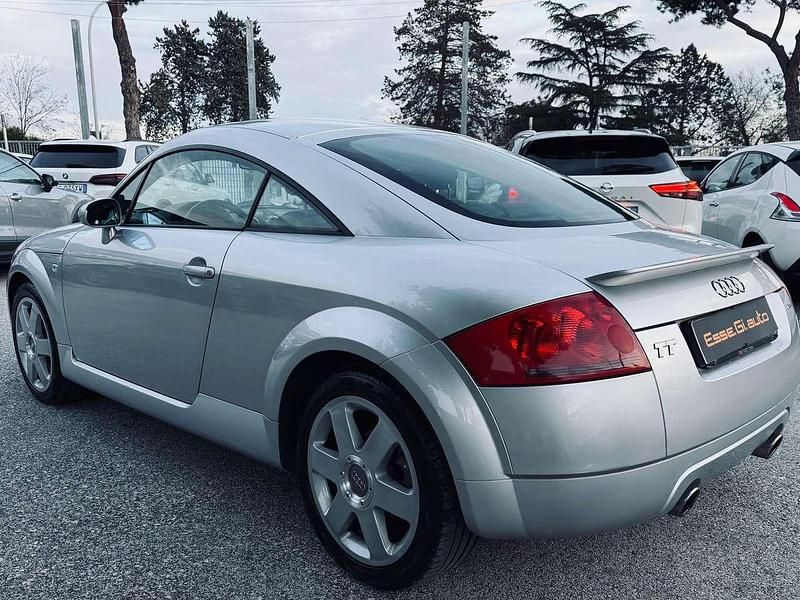 Usata Audi Coupé 224 CV (164 kW) 2002 Argento Coupé