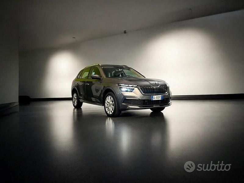 Usata Skoda Kamiq Style 110 CV (80 kW) 2022 Grigio SUV