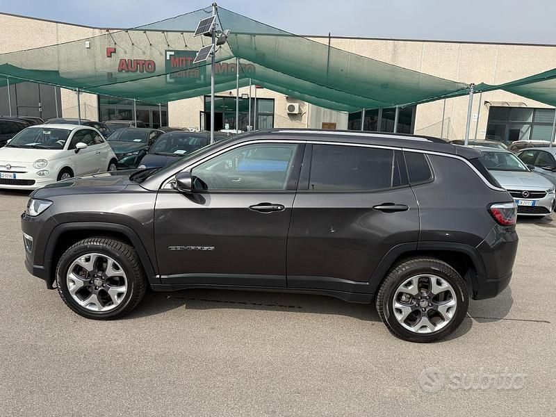 Usata Jeep Compass Limited 140 CV (102 kW) 2020 Grigio SUV