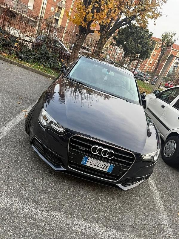 Blu Usata 2016 Audi A5 Tre volumi | 16.000 € (Buon prezzo) - Immagine 1/4