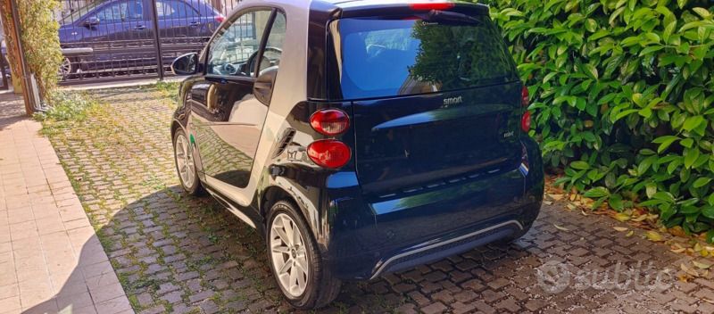 Usata 2013 Smart ForTwo Coupé Due volumi | 7000 € (Buon prezzo) - Immagine 1/4