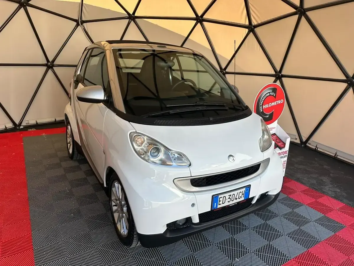 Usata Smart ForTwo Cabrio Passion 71 CV (52 kW) 2010 Bianco Cabrio