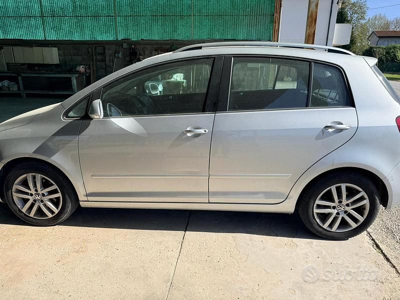 Usata VW Golf Plus Cross Highline 102 CV (75 kW) 2010 Grigio Monovolume