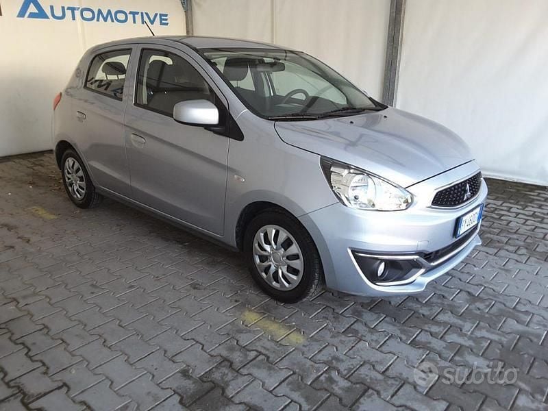 Usata Mitsubishi Space Star Invite 71 CV (52 kW) 2019 Argento Berlina