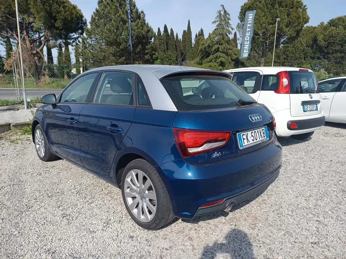 Usata Audi A1 Design 116 CV (85 kW) 2016 Blu Utilitaria