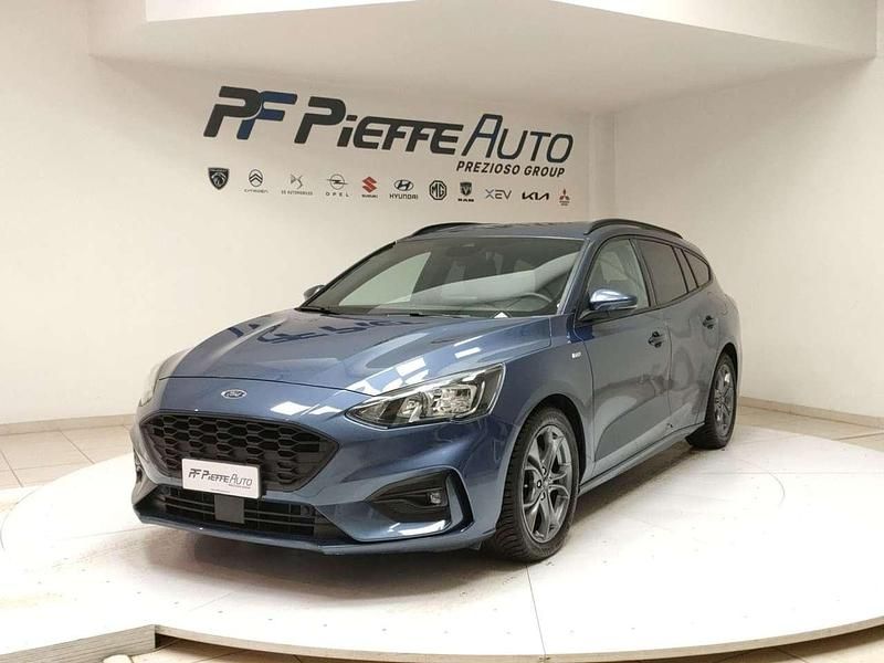 Blu metallizzato Usata 2021 Ford Focus ST-Line Station wagon | 19.900 € (Molto cara) - Immagine 1/4