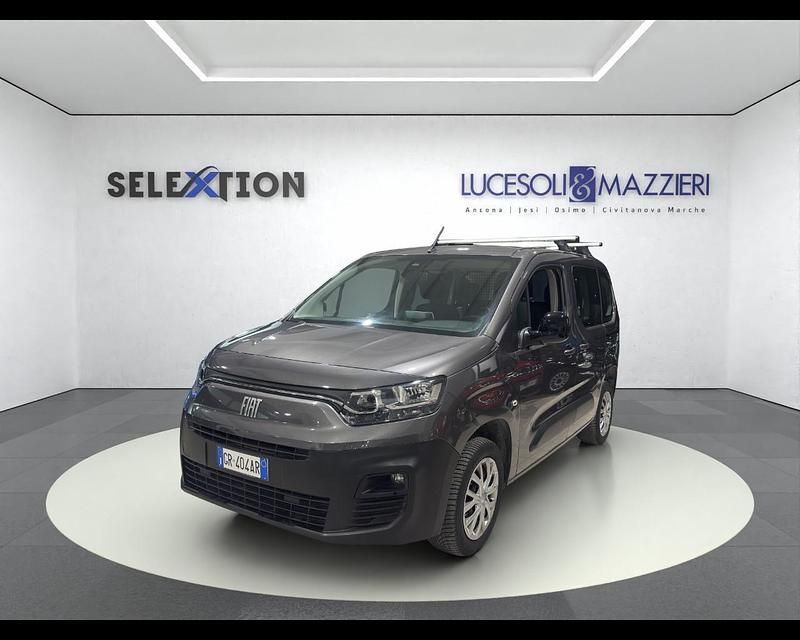 Usata Fiat Doblò 130 CV (95 kW) 2023 Bianco Monovolume