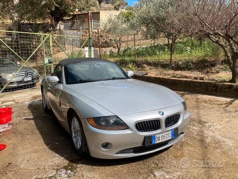 Usata BMW Z4 150 CV (110 kW) 2006 Grigio Cabrio