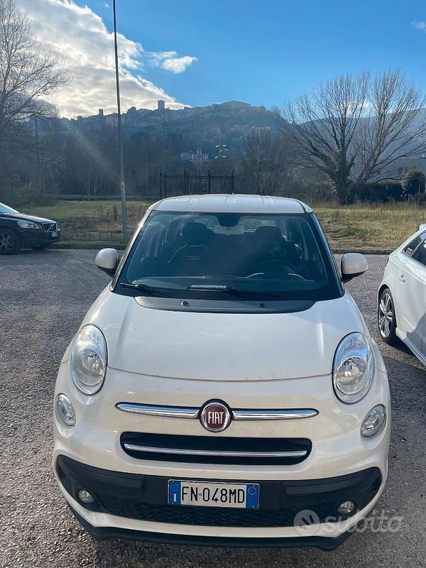 Bianco Usata 2018 Fiat 500L Monovolume | 12.000 € - Immagine 1/4