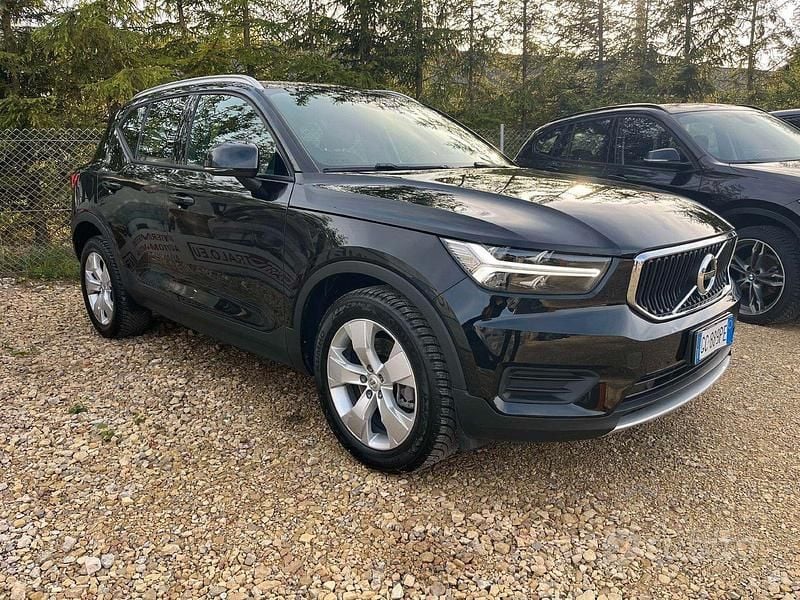 Usata Volvo XC40 211 CV (155 kW) 2020 Nero SUV
