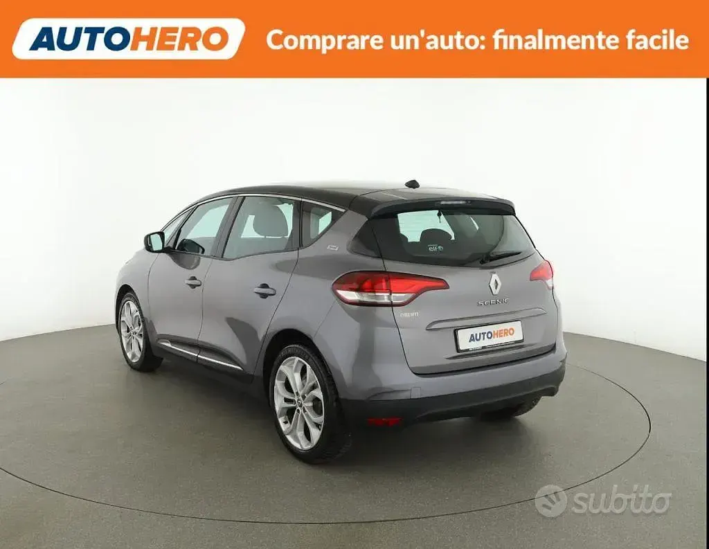 Käytetty Renault Scenic E-Tech 140 HP (102 kW) 2018 Harmaa Tila-auto