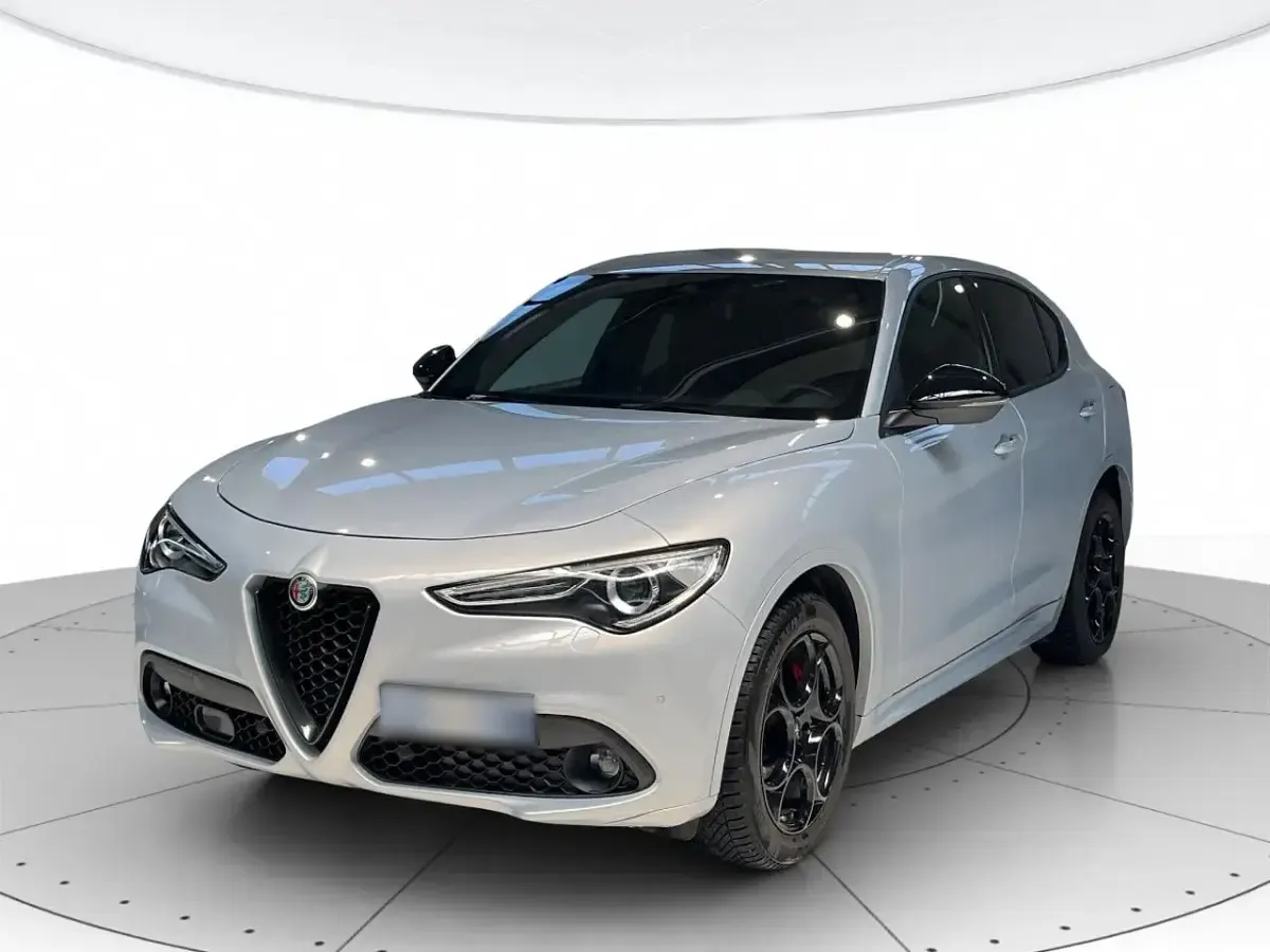 Usata Alfa Romeo Stelvio Sprint 190 CV (139 kW) 2022 SUV