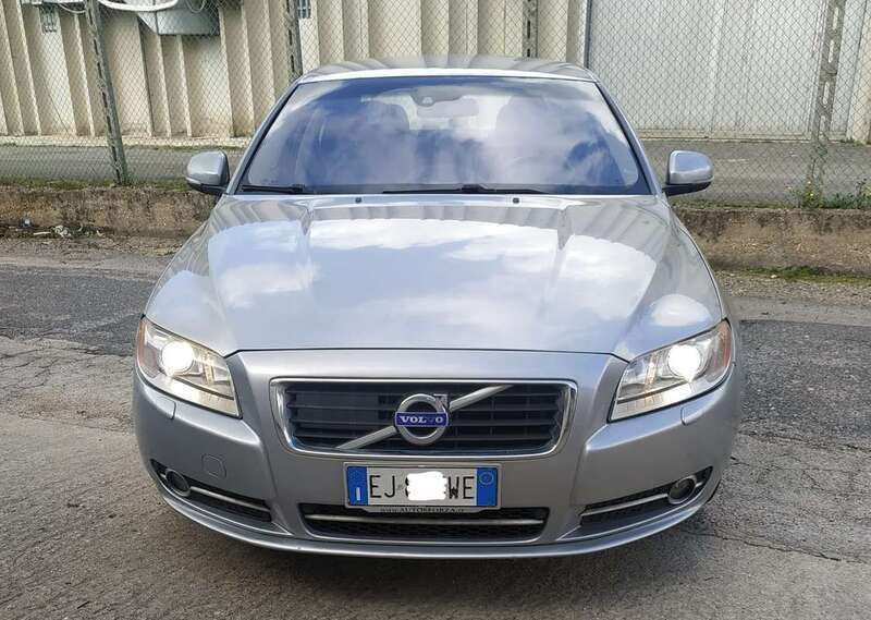 Grigio Usata 2011 Volvo S80 Summum Tre volumi | 6500 € - Immagine 1/4