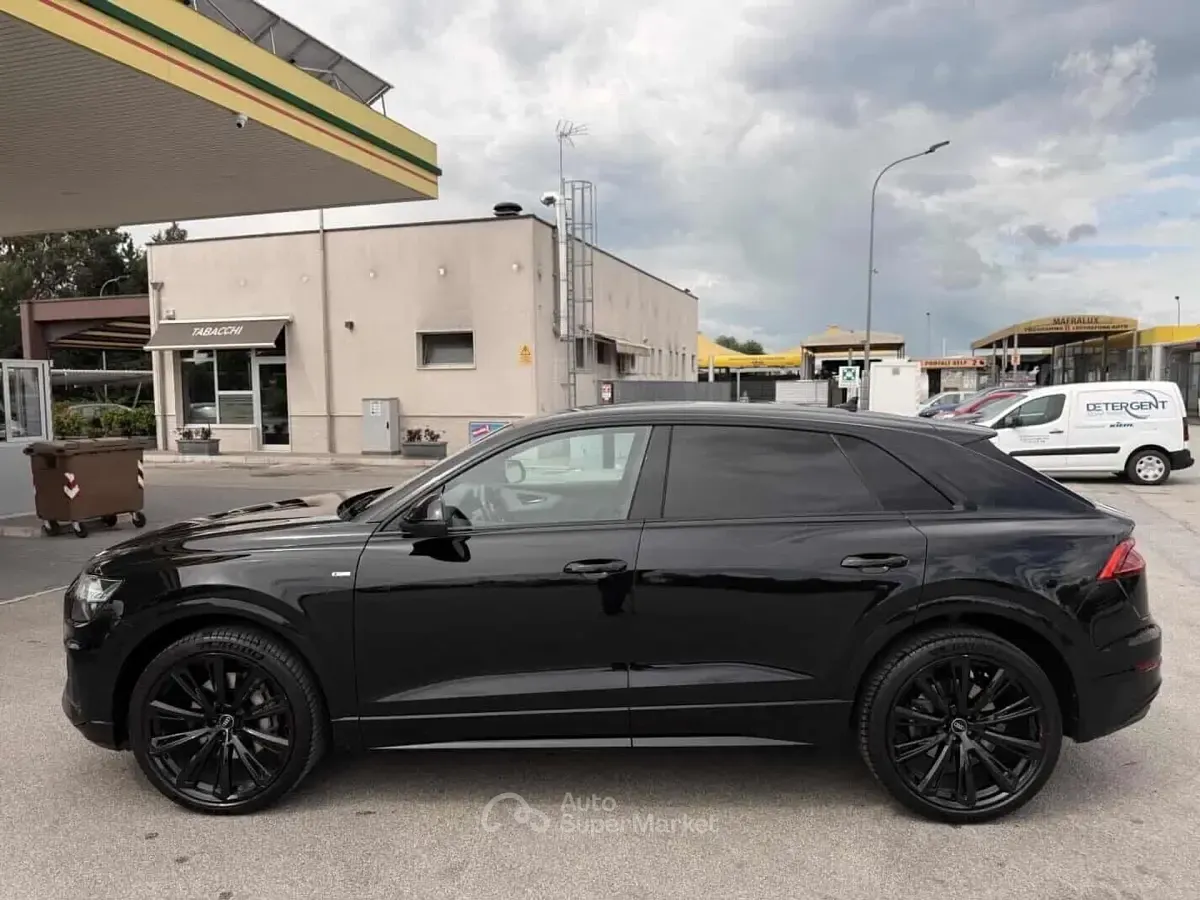 Usata Audi RS Q8 S-Line 286 CV (210 kW) 2021 Nero SUV