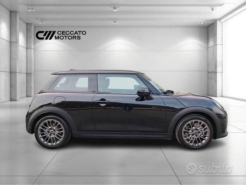 Usata Mini Cooper Classic 2025 Nero Utilitaria