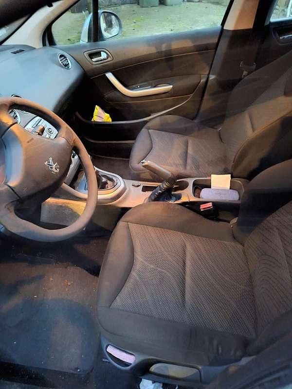 Usata Peugeot 308 SW Premium 90 CV (66 kW) 2013 Station wagon