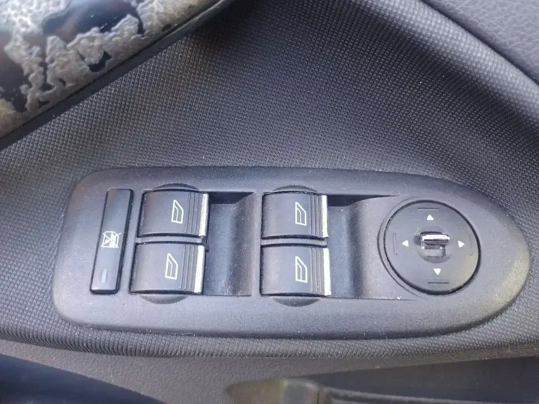 Usata Ford C-MAX Titanium 90 CV (66 kW) 2009 Grigio Monovolume