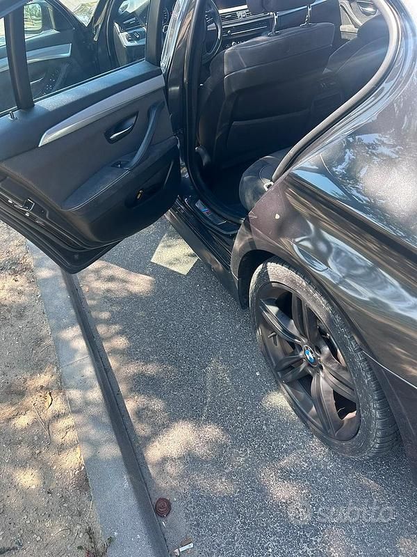 Usata BMW 520 143 CV (105 kW) 2013 Nero Berlina