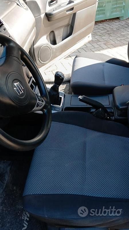 Usata Suzuki Grand Vitara 2005 Grigio SUV