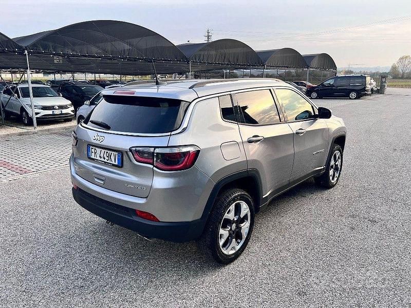 Usata Jeep Compass Limited 140 CV (102 kW) 2018 Grigio scuro SUV