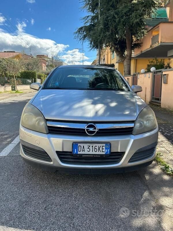 Usata Opel Astra 90 CV (66 kW) 2006 Grigio Utilitaria