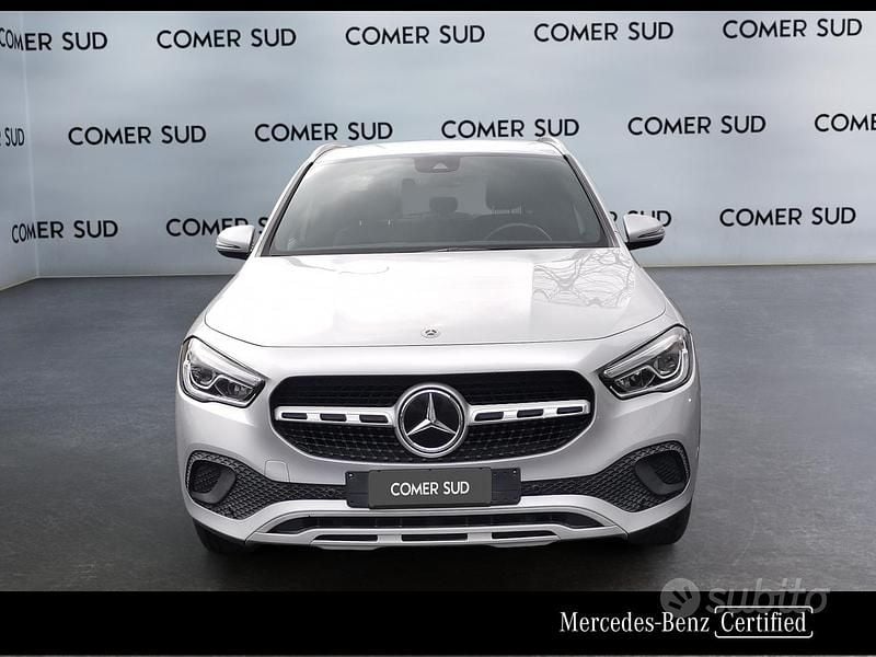 Usata Mercedes GLA200 150 CV (110 kW) 2021 Grigio SUV
