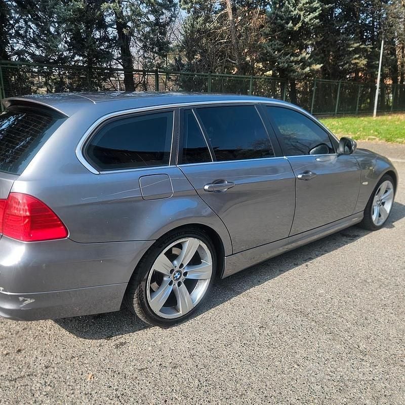 Usata BMW 318 2012 Grigio Station wagon