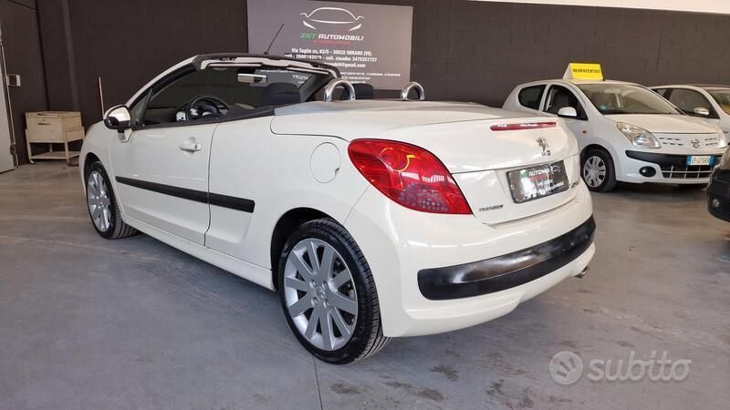 Usata Peugeot 207 CC 120 CV (88 kW) 2007 Beige Cabrio