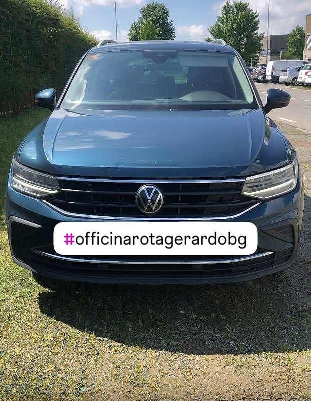 Usata VW Tiguan Life 122 CV (89 kW) 2023 Blu/azzurro SUV