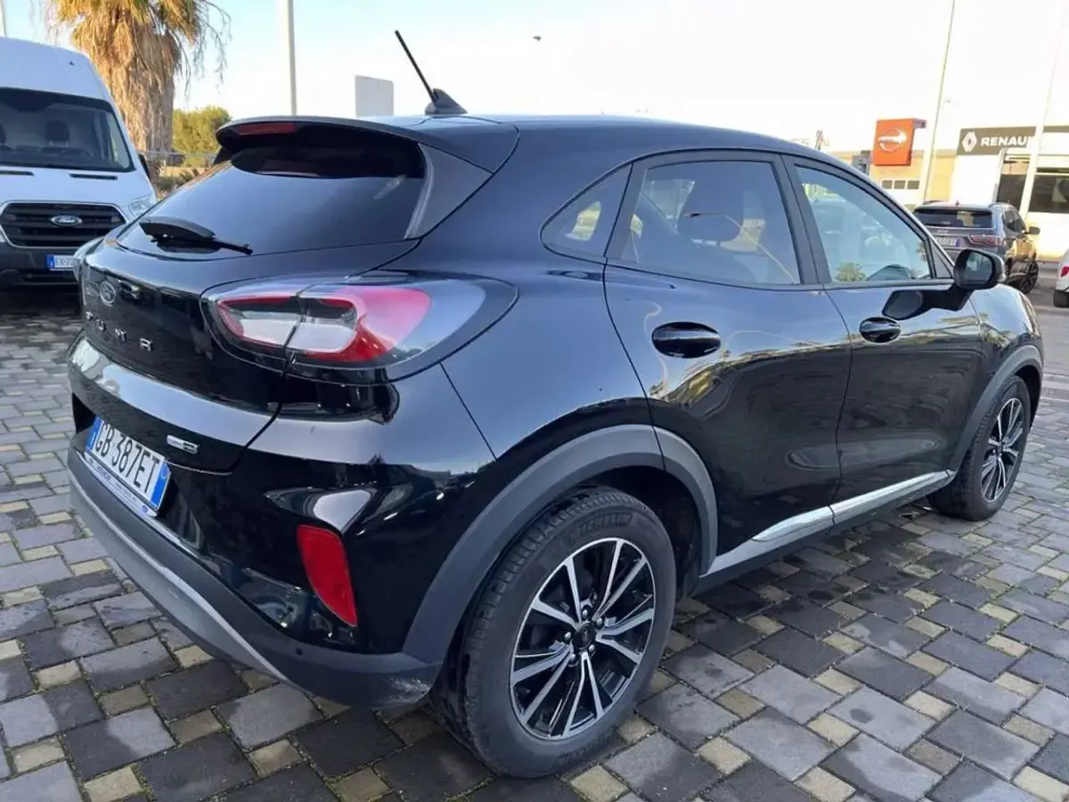 Usata Ford Puma Titanium 124 CV (91 kW) 2021 Nero metallizzato SUV