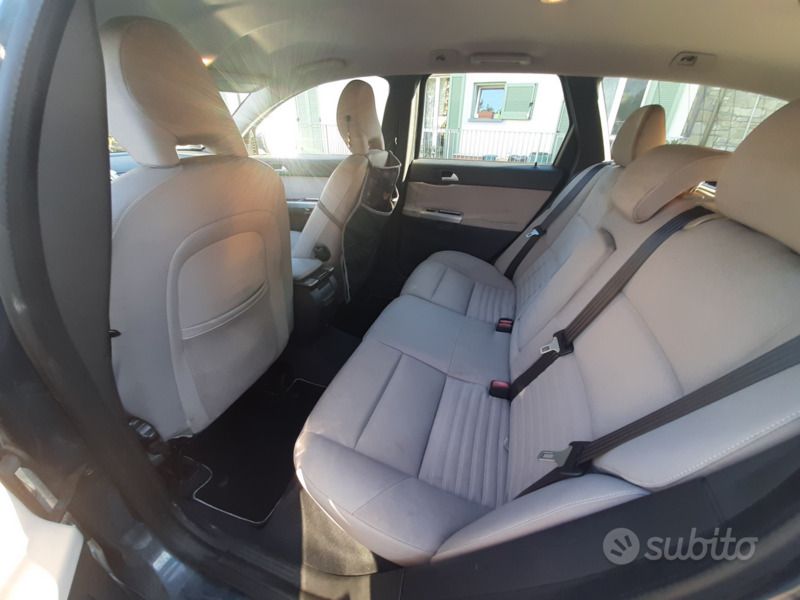 Usata Volvo V50 Momentum 109 CV (80 kW) 2009 Blu Station wagon