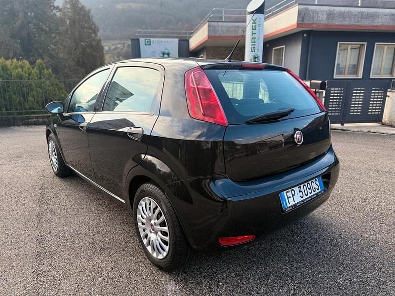 Usata Fiat Punto Street 95 CV (69 kW) 2018 Nero Utilitaria