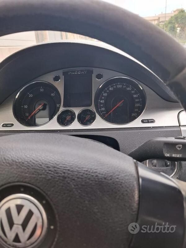Usata 2007 VW Passat Station wagon | 800 € (Super prezzo) - Immagine 1/4