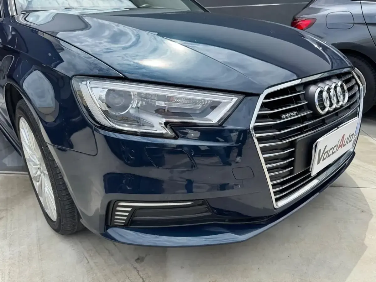 Usata Audi e-tron Sport 109 kW (149 CV) 2018 Blu SUV