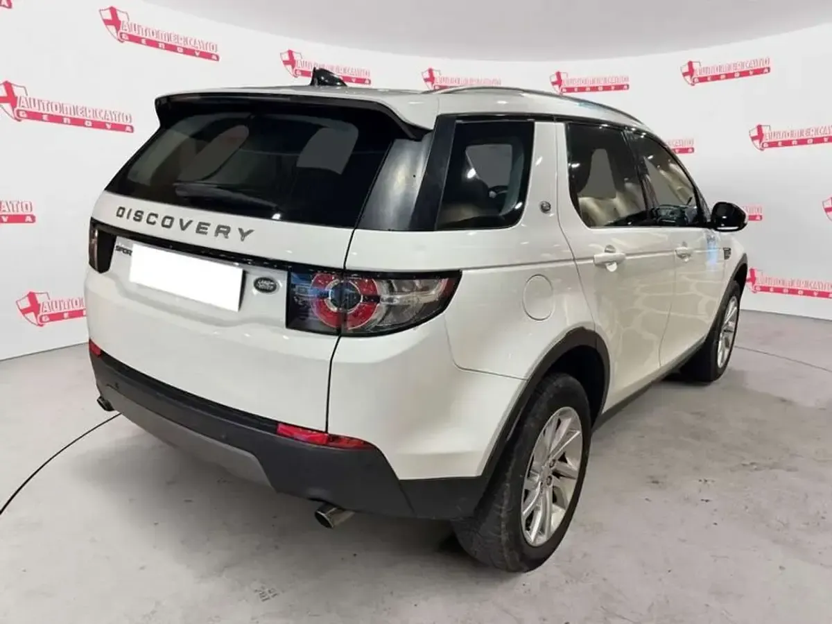 Usata Land Rover Discovery Sport Pure 150 CV (110 kW) 2018 Bianco SUV