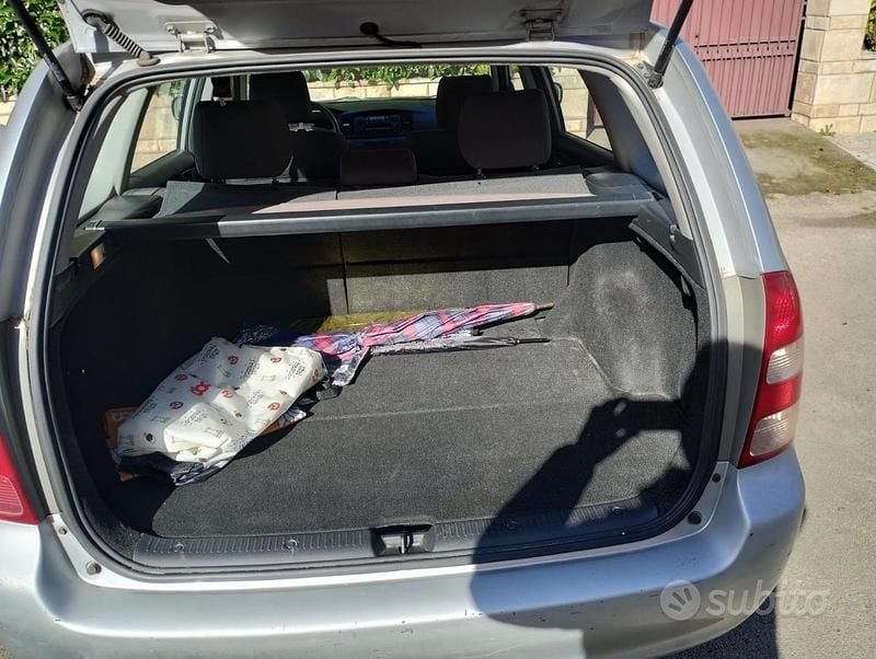 Usata Toyota Corolla 2002