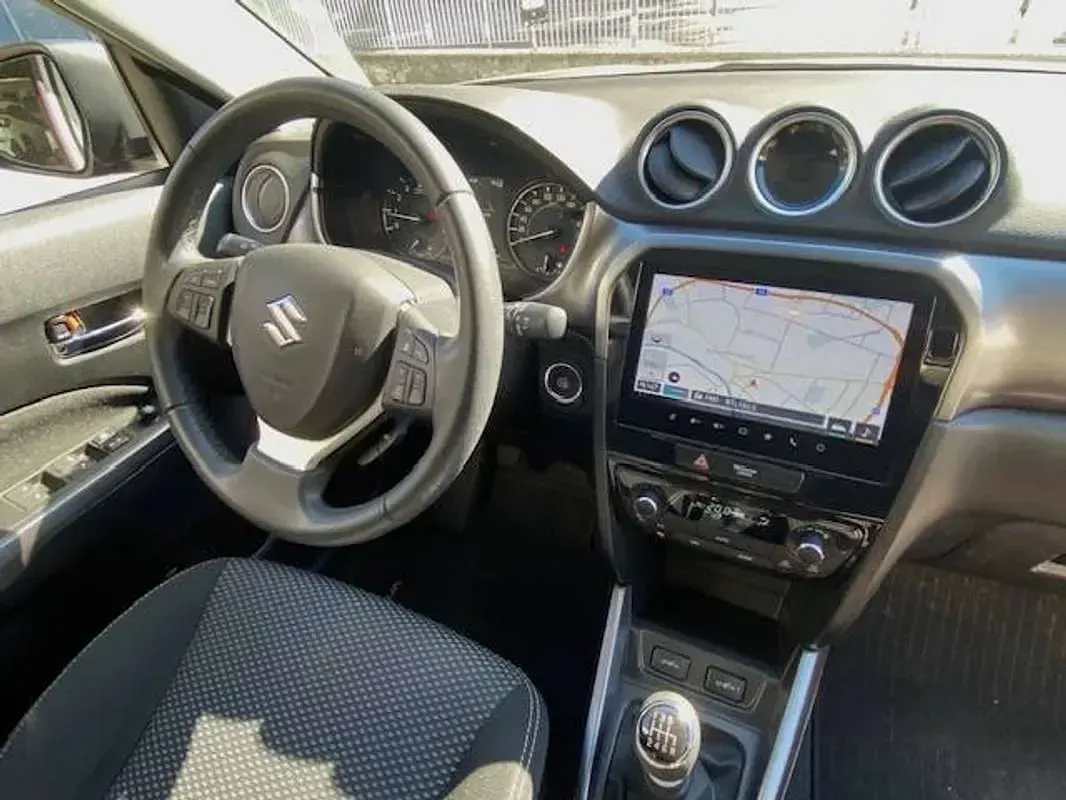 Usata Suzuki Vitara Cool 129 CV (94 kW) 2025 Grigio SUV