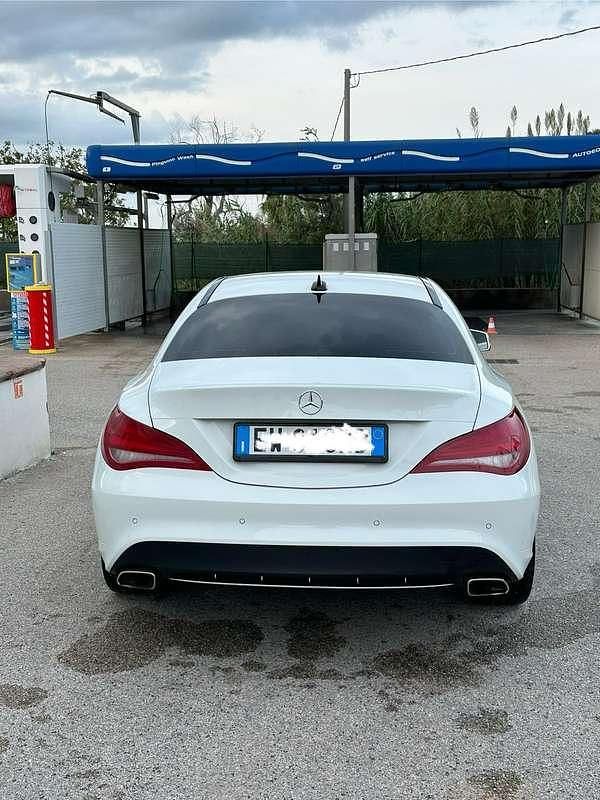 Usata Mercedes 200 136 CV (100 kW) 2014 Bianco Coupé
