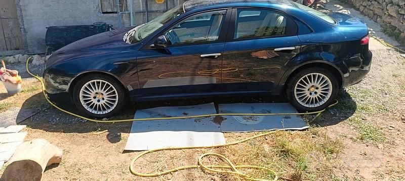 Usata Alfa Romeo 159 210 CV (154 kW) 2005 Blu Berlina