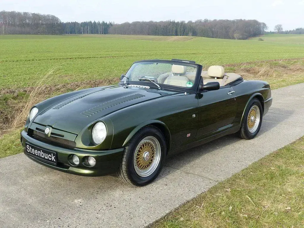 Usata MG RV8 192 CV (141 kW) 1994 Verde Cabrio