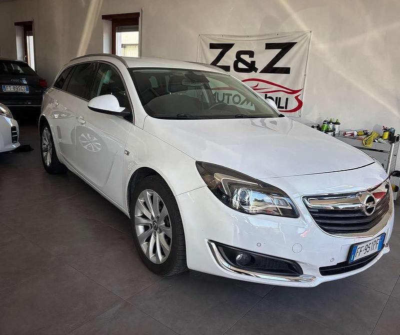 Usata Opel Insignia Cosmo 170 CV (125 kW) 2016 Bianco Station wagon