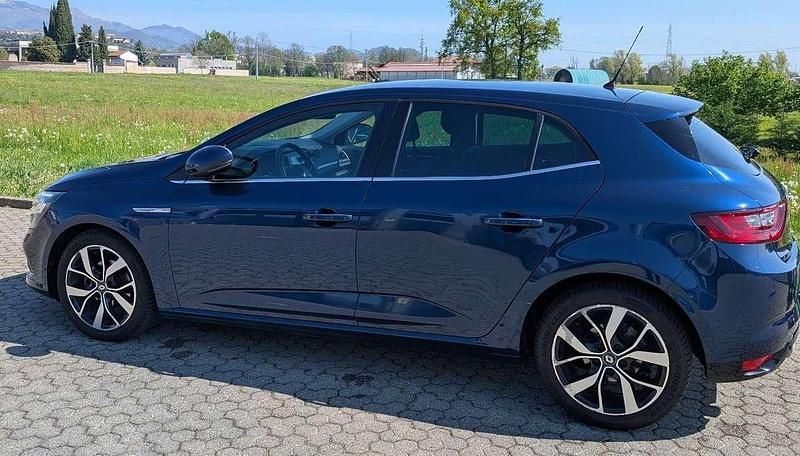 Usata Renault Mégane IV 140 CV (102 kW) 2021 Berlina