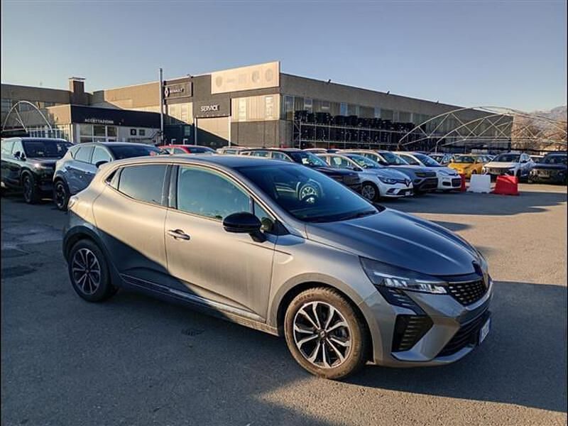 Grigio chiaro Usata 2025 Renault Clio V Techno | 17.200 € (Buon prezzo) - Immagine 1/4