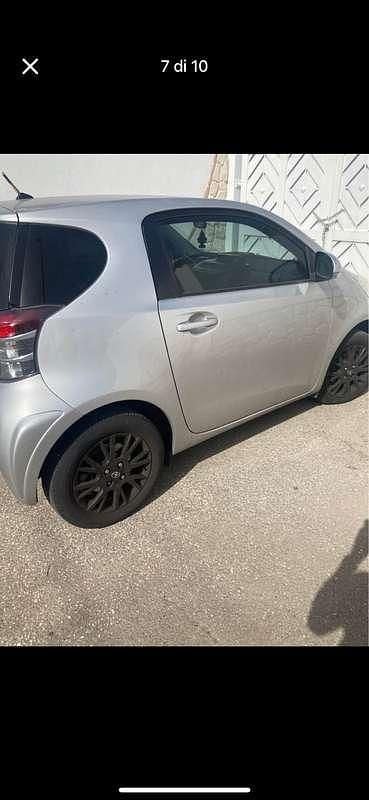 Usata Toyota iQ 68 CV (50 kW) 2011 Utilitaria
