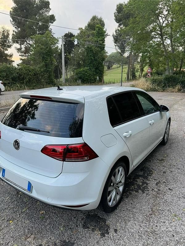 Usata VW Golf VII 110 CV (80 kW) 2014 Berlina