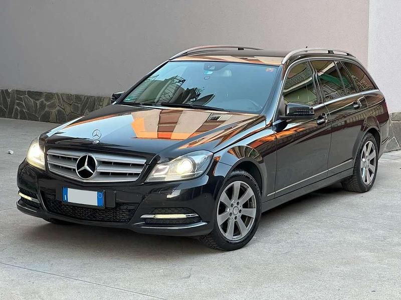 Usata Mercedes C180 Avantgarde 156 CV (114 kW) 2013 Nero Station wagon