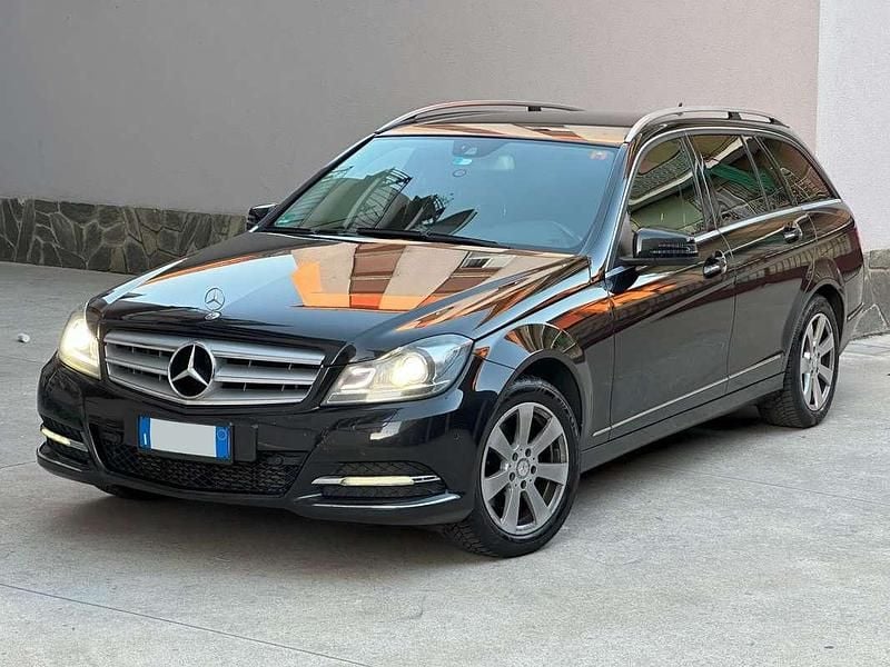 Usata Mercedes C180 Avantgarde 156 CV (114 kW) 2013 Nero Station wagon