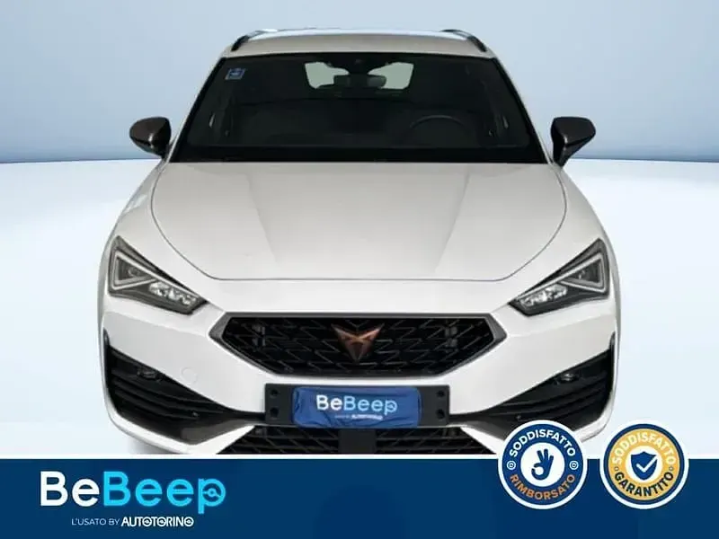 Usata Cupra Leon 150 CV (110 kW) 2024 Bianco pastello Berlina